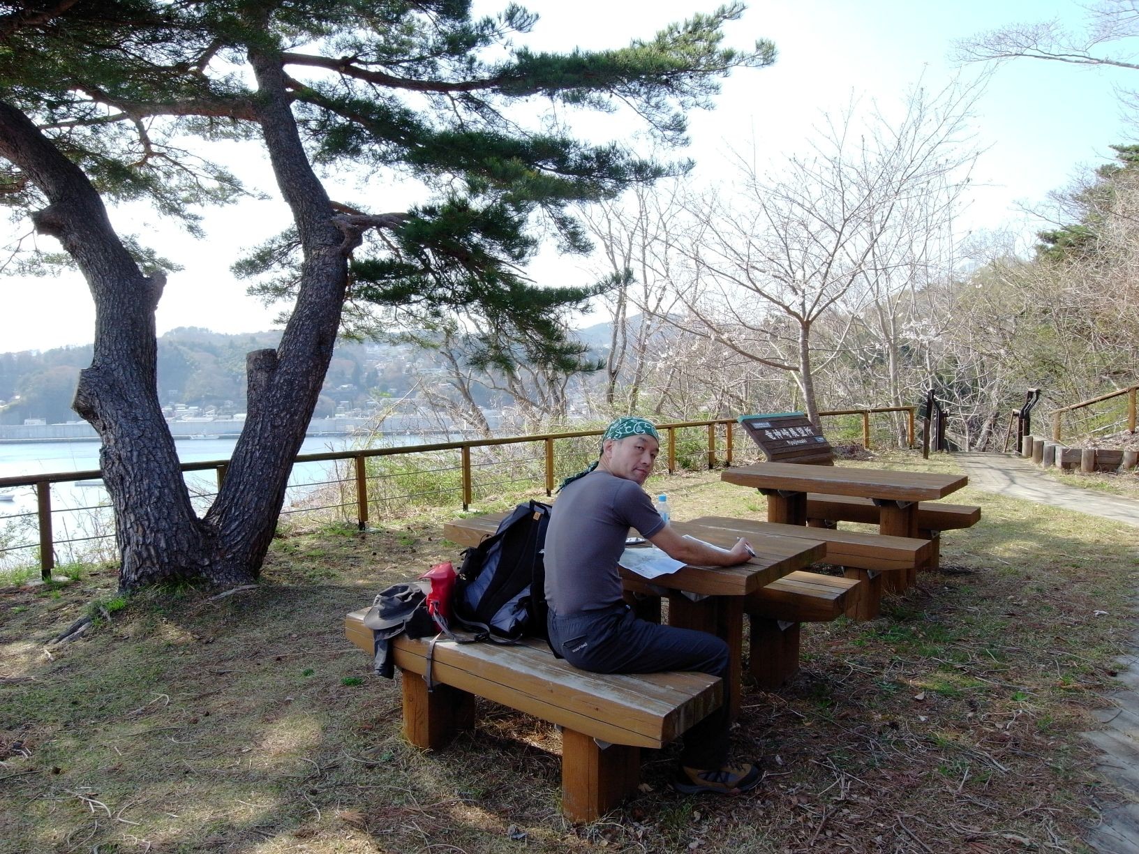 【画像】竜神崎展望所にて小休止